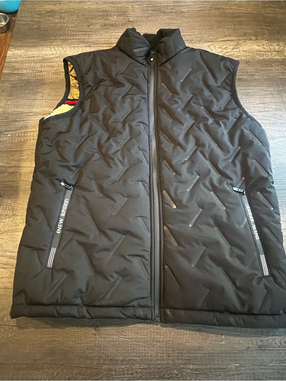Black Puffer Vest | women’s Medium | Full Zip | Lightweight Winter Layer